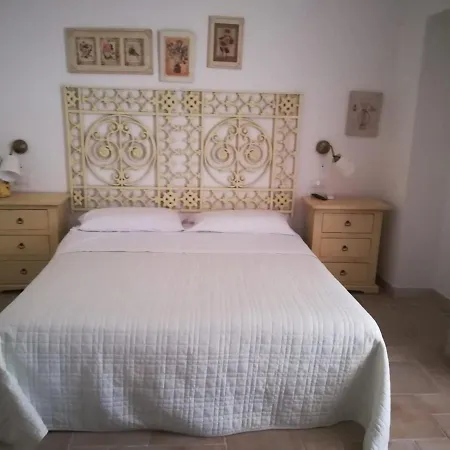 Bed and breakfast Albaetramonto Cozze